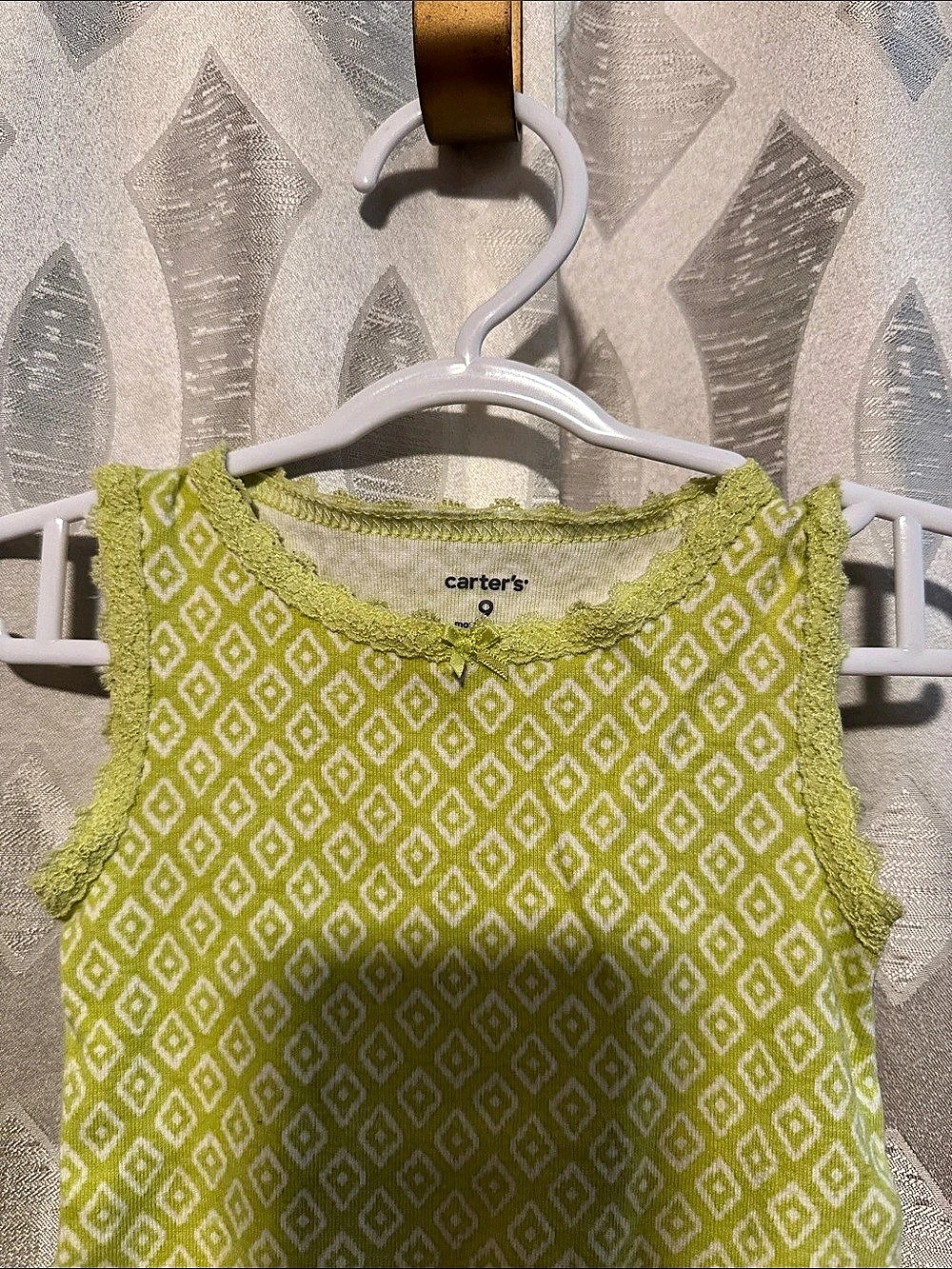 Carter's onesie - Picture 3 of 4